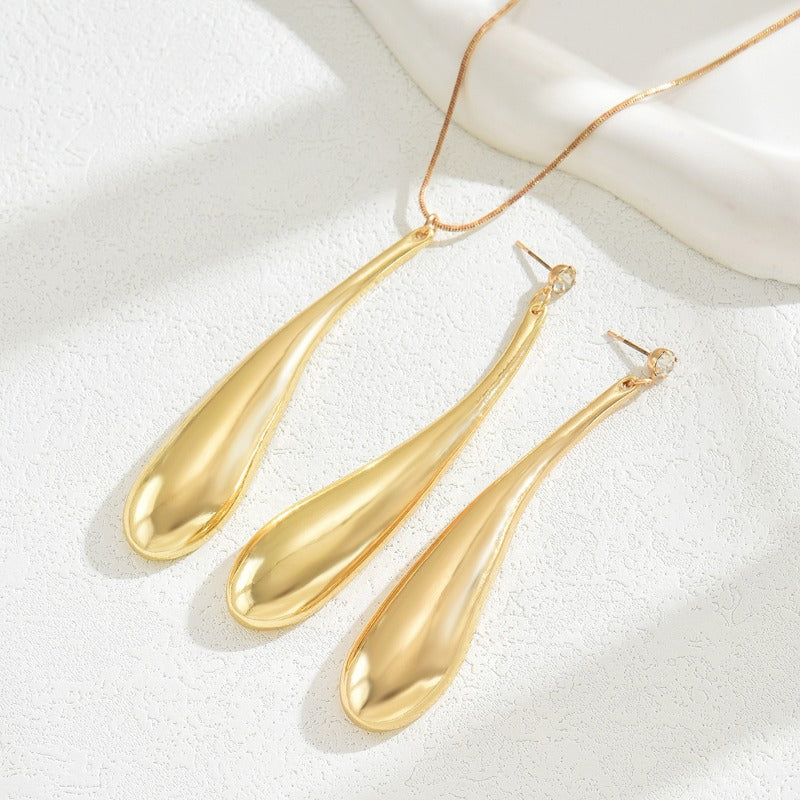 Wholesale Minimalist Water Droplet Niche Design Earrings Temperament Versatile Earrings and Necklace Set
